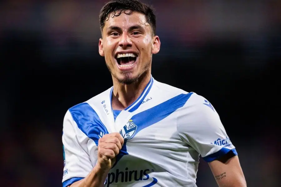 Vélez aplastó 5-0 a Central Córdoba de Santiago del Estero