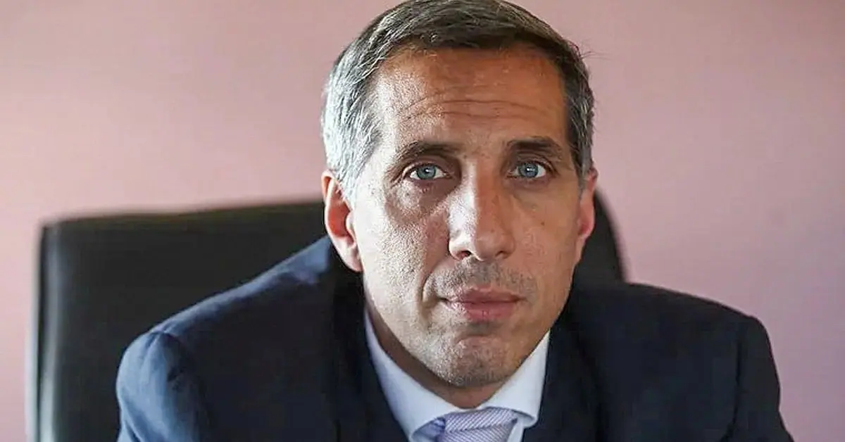 El fiscal Luciani denunció que lo implicaron en una fake news con fines de estafa