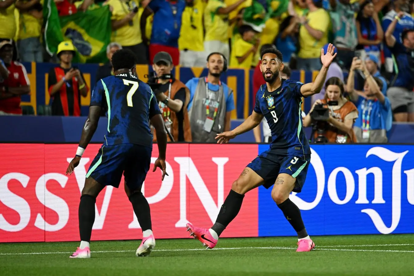 Brasil goleó a Haití y tiene casi asegurado el pase a los 16avos de final