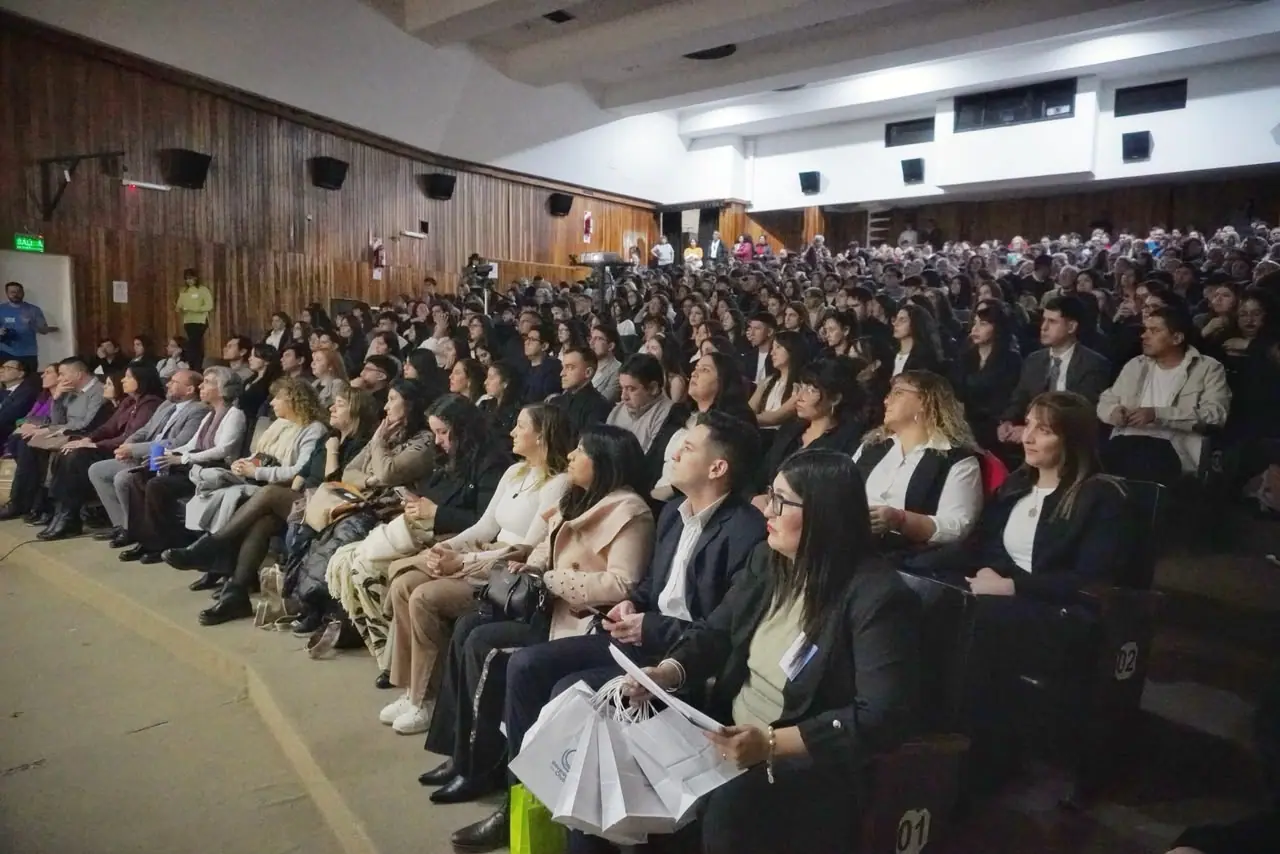 La Municipalidad de Rawson acompañó a los nuevos egresados de la Universidad del Chubut