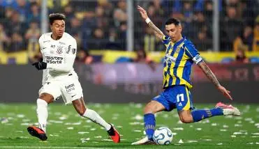 Rosario Central desaprovechó la localía y empató con Corinthians
