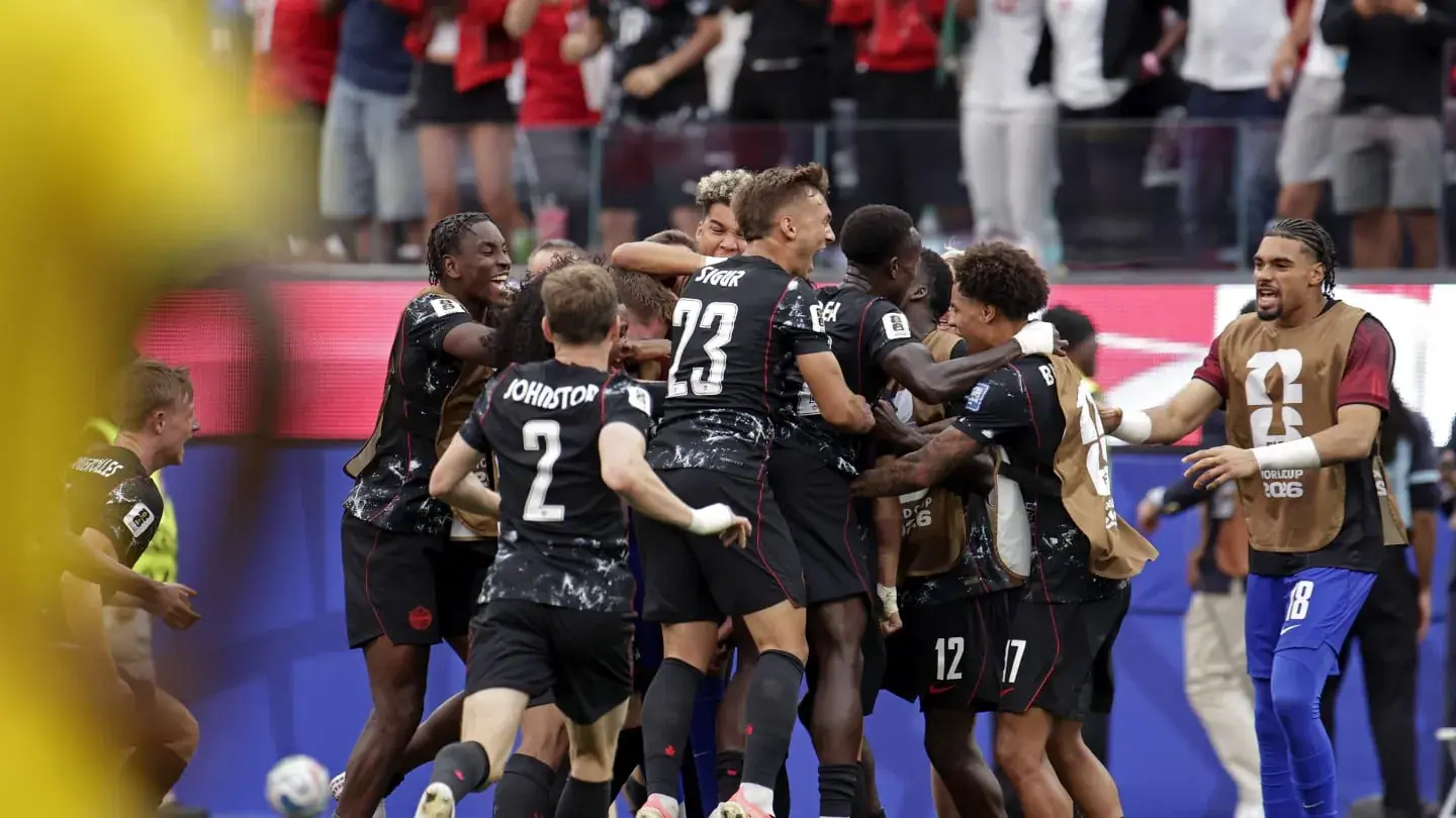 Canadá le ganó de manera agónica a Sudáfrica y avanzó a octavos