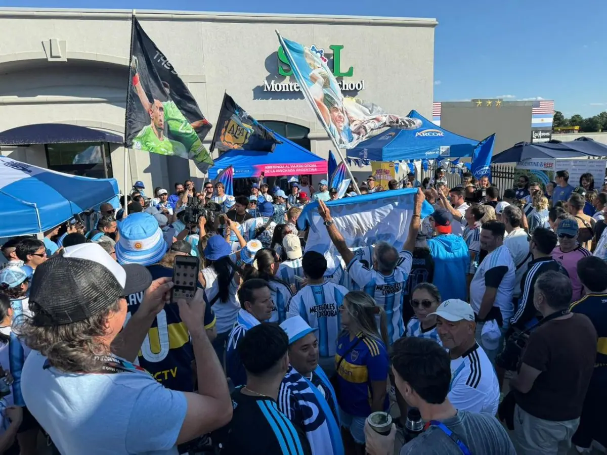 Banderazo histórico: miles de argentinos coparon Kansas City en la previa del debut de la Selección ante Argelia